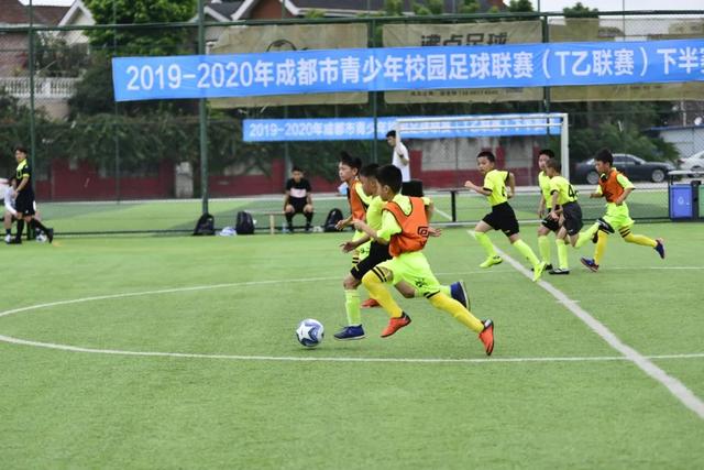 山西逆转上海，以103-92取得胜利，威金顿表现亮眼